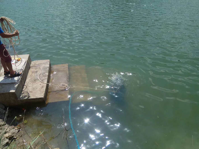 水库水下堵漏
